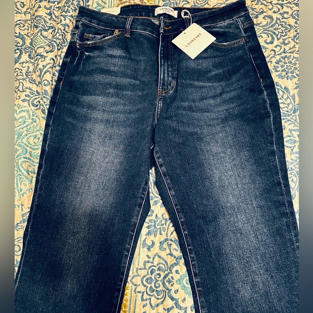 Loveret by Vervet Jeans
mid rise Bootcut 18W